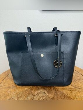 Michael Kors Jet Set Medium Leather Pocket Saffiano leather Tote